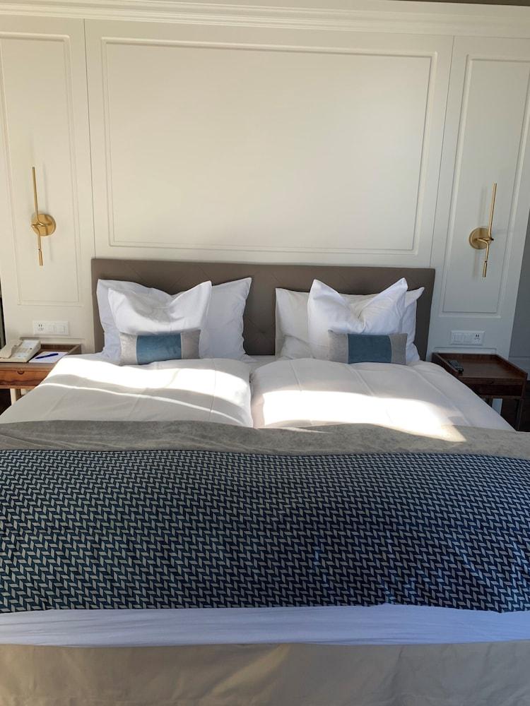 Hotel Reine Victoria 4*