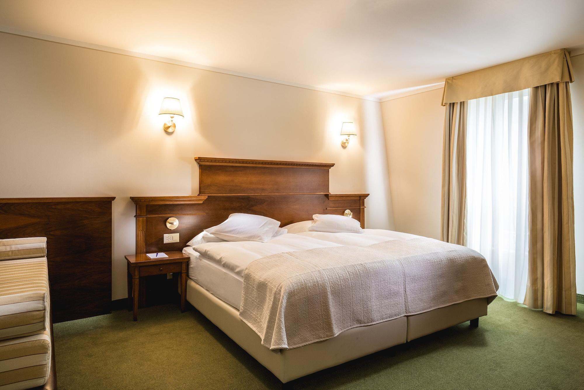 Reine Victoria Hotel